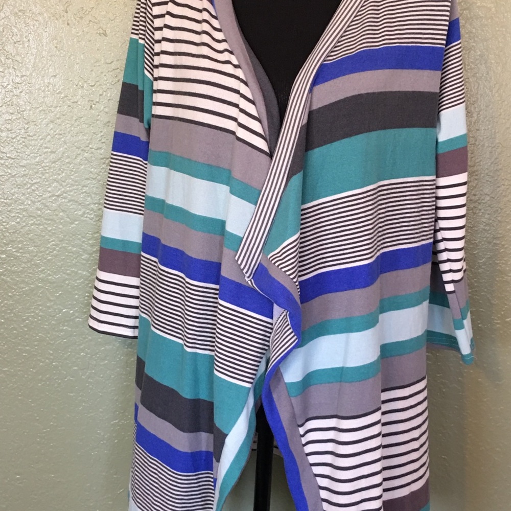 Striped jacket - Picture 2 of 4